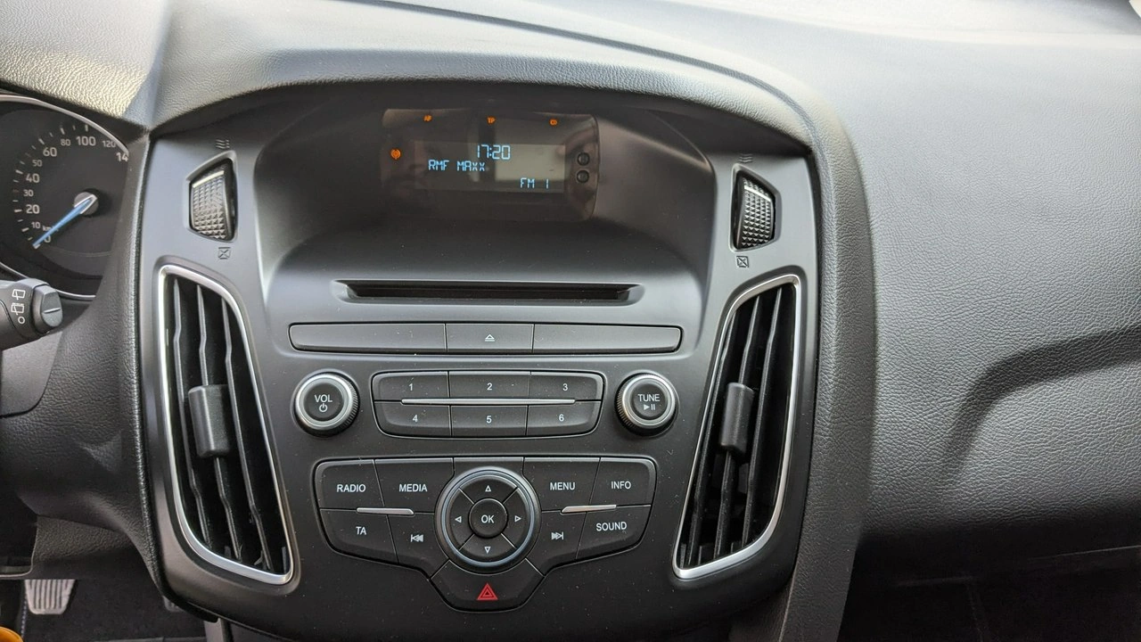 Ford Focus - Zdjęcie 23