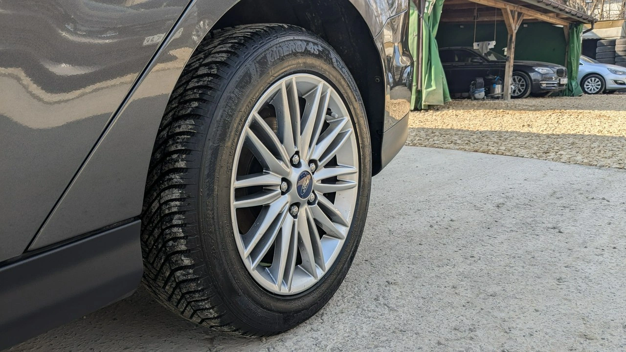 Ford Focus - Zdjęcie 38