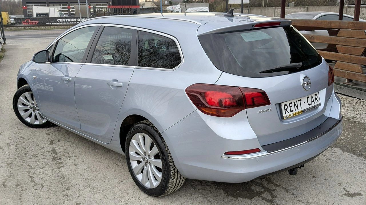 Opel Astra - Zdjęcie 10