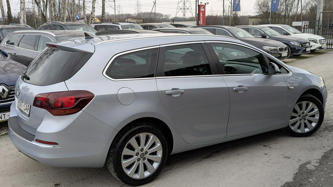 Opel Astra - Zdjęcie 13
