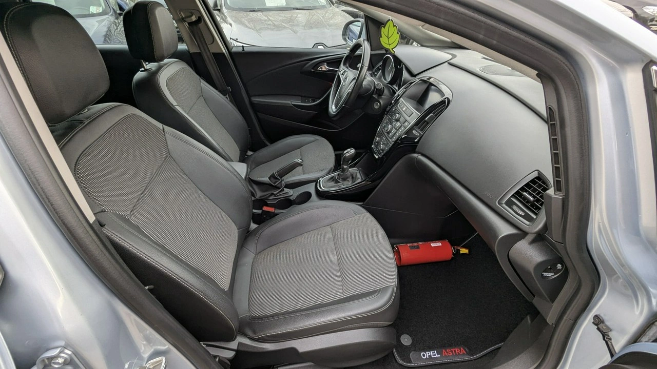 Opel Astra - Zdjęcie 19