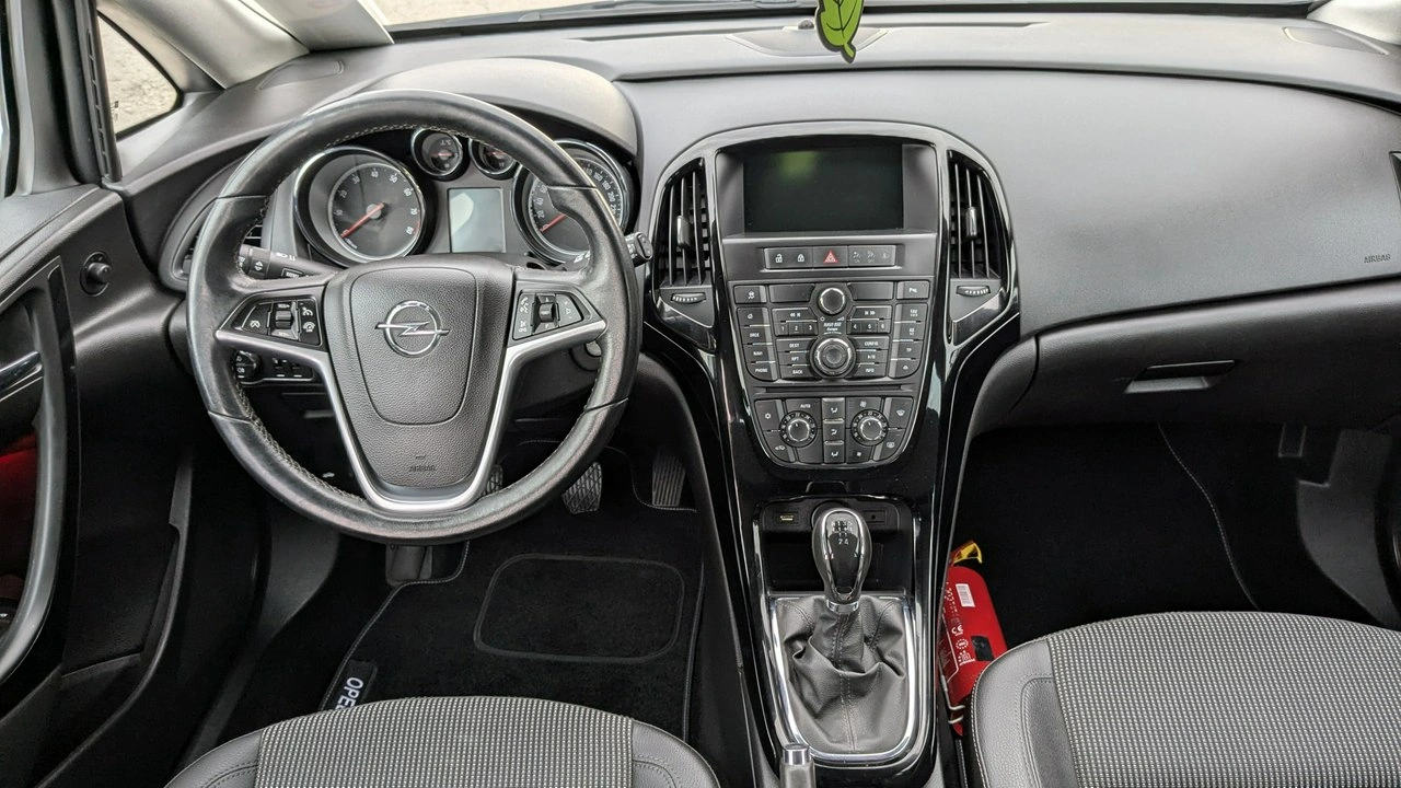 Opel Astra - Zdjęcie 22