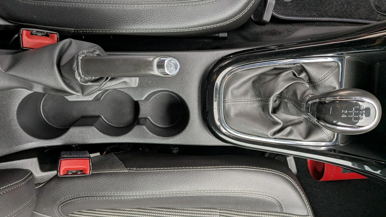 Opel Astra - Zdjęcie 30