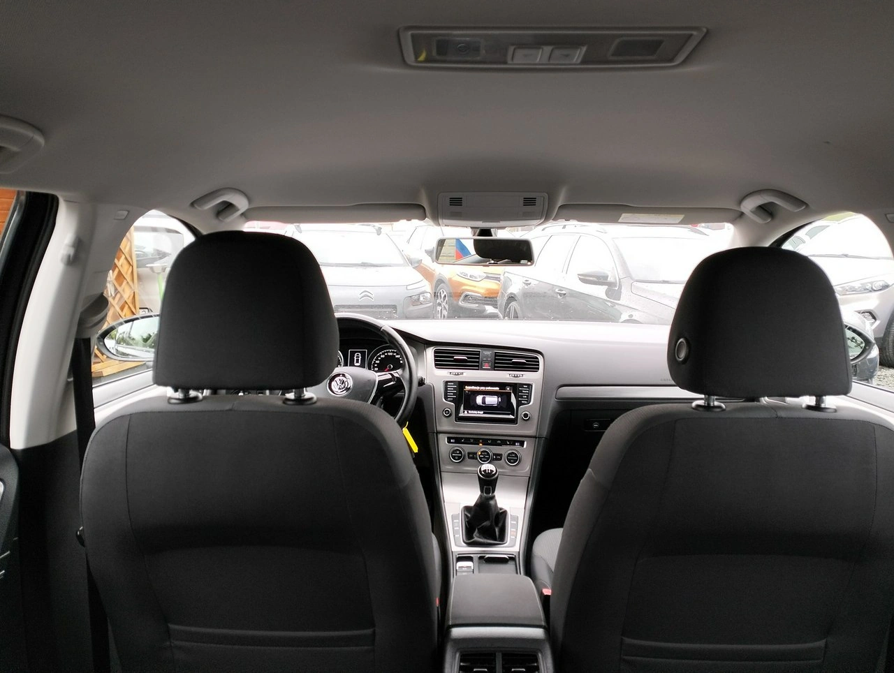 Volkswagen Golf - Zdjęcie 16