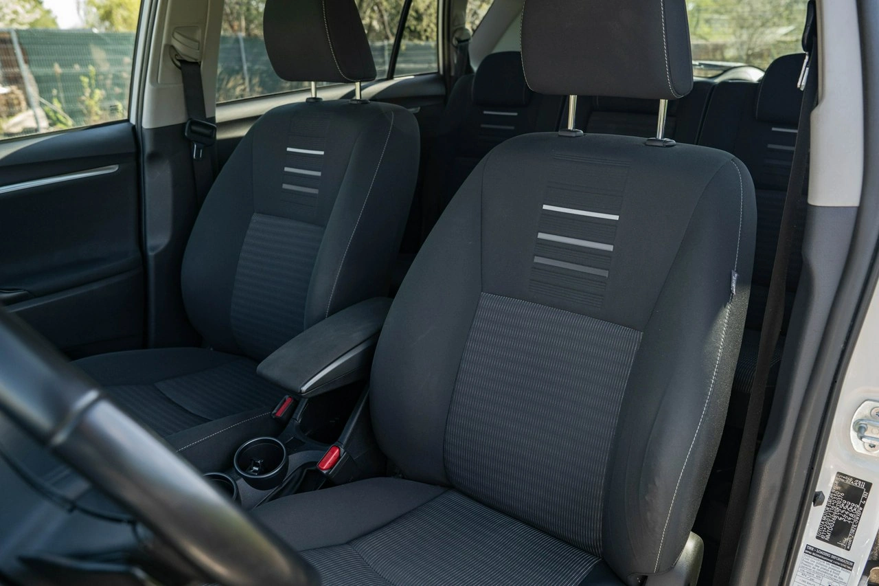 Toyota Verso - Zdjęcie 19