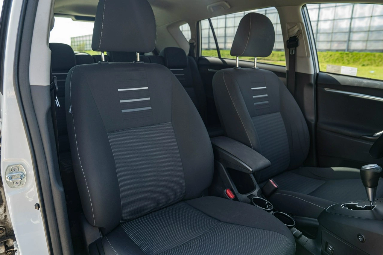 Toyota Verso - Zdjęcie 20