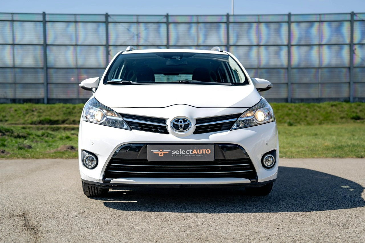 Toyota Verso - Zdjęcie 1