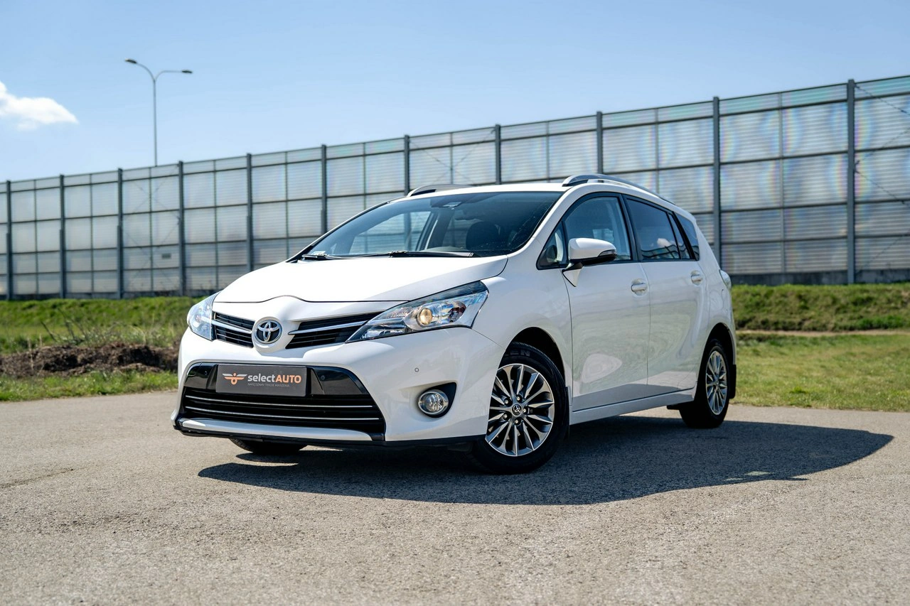 Toyota Verso - Główne zdjęcie