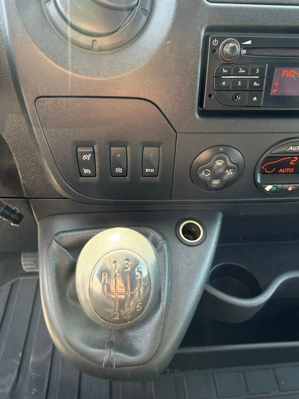 Nissan NV 400 - Zdjęcie 9