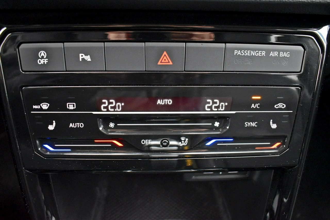 Volkswagen T-Cross - Zdjęcie 22