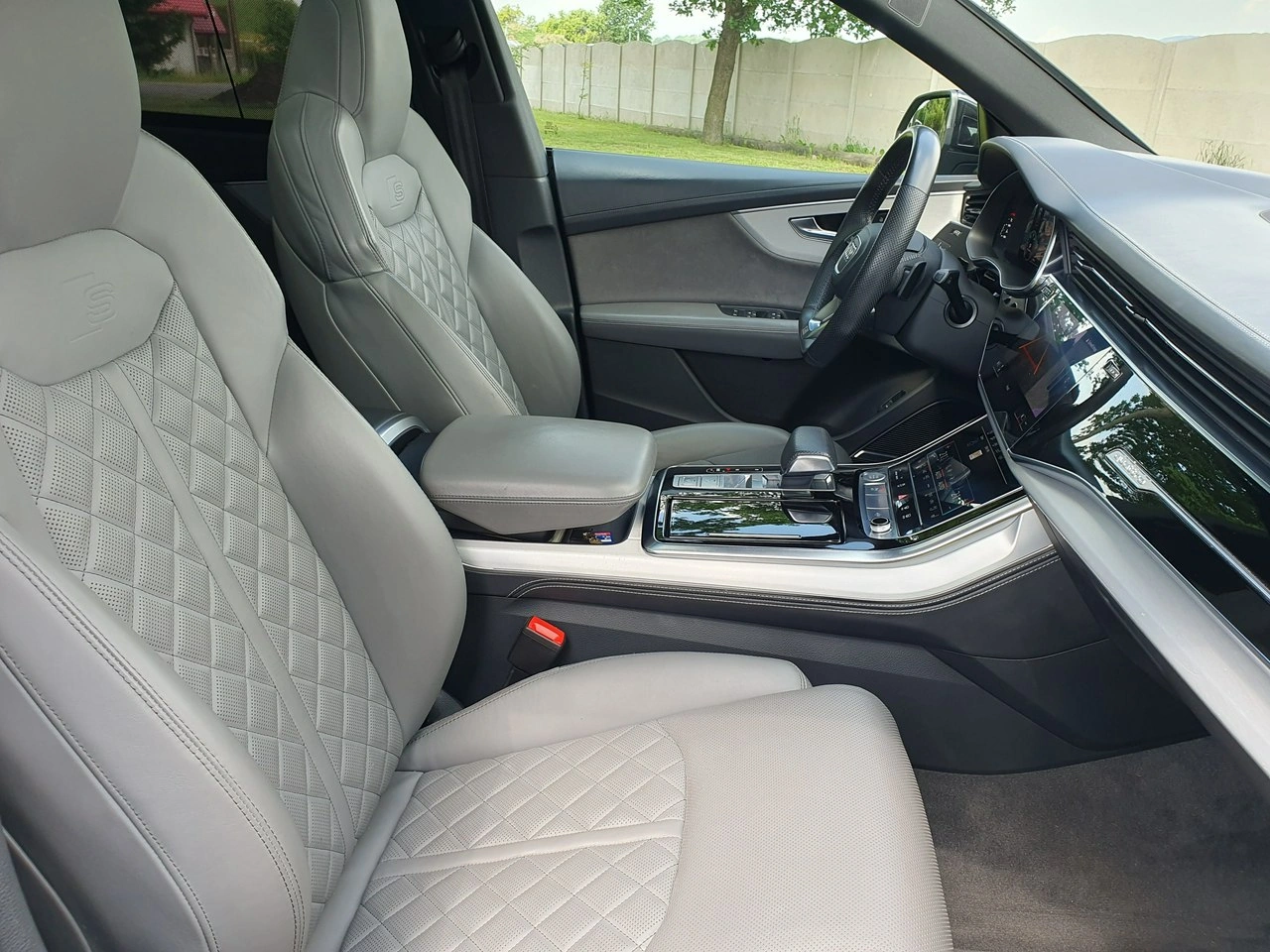 Audi Q8 - Zdjęcie 26