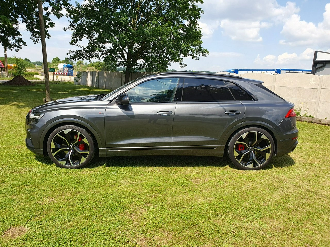 Audi Q8 - Zdjęcie 2