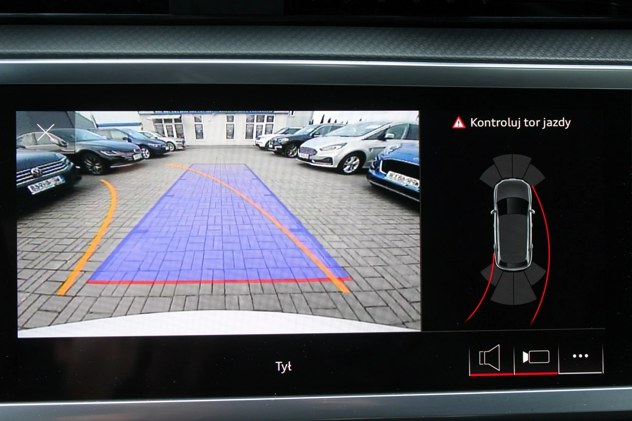 Audi Q3 - Zdjęcie 13