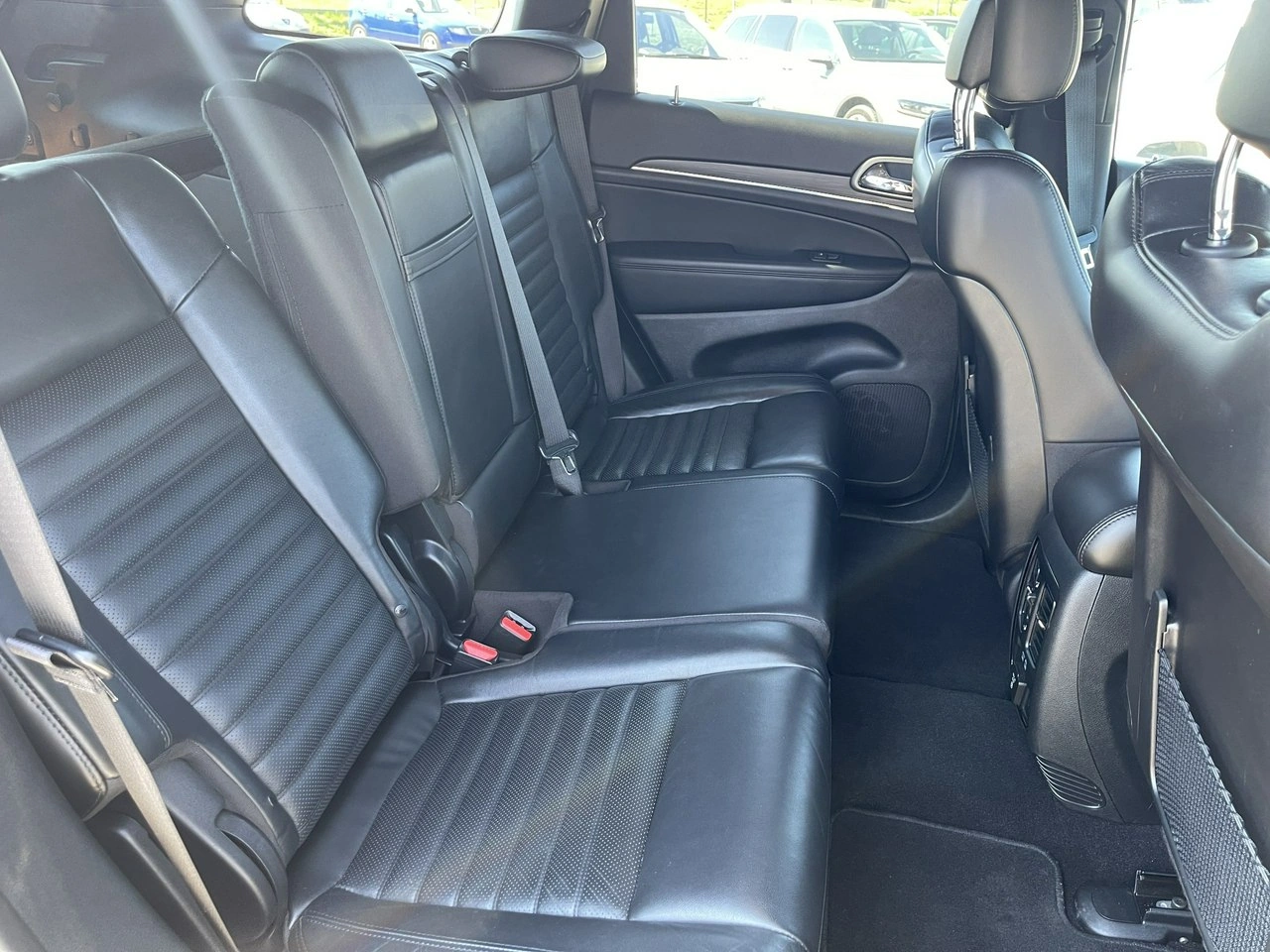 Jeep Grand Cherokee - Zdjęcie 16