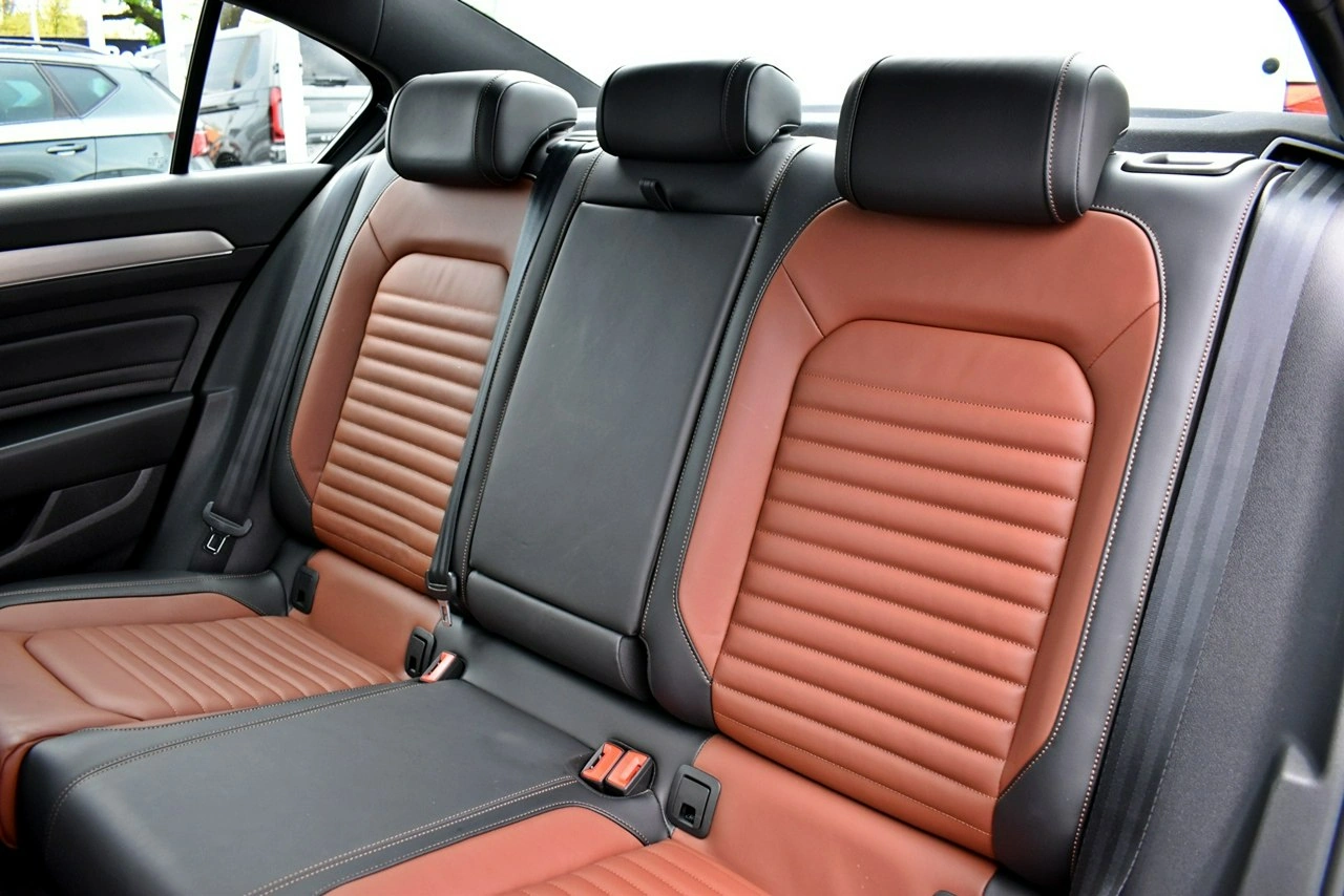Volkswagen Passat - Zdjęcie 12