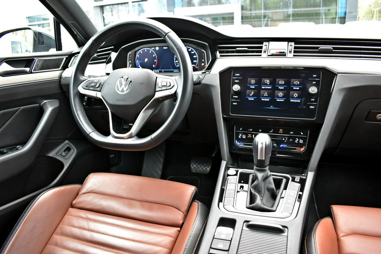 Volkswagen Passat - Zdjęcie 17