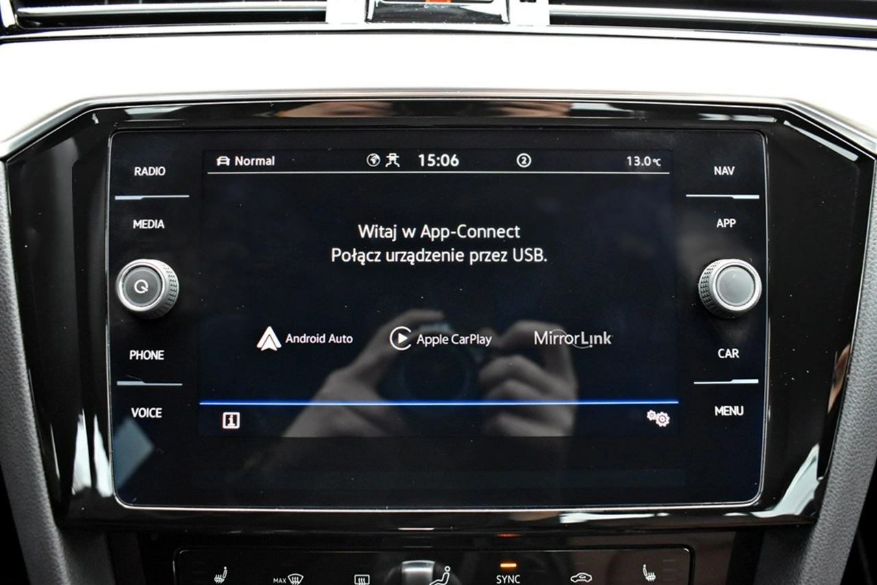 Volkswagen Passat - Zdjęcie 23