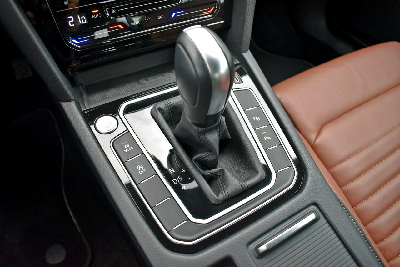 Volkswagen Passat - Zdjęcie 26