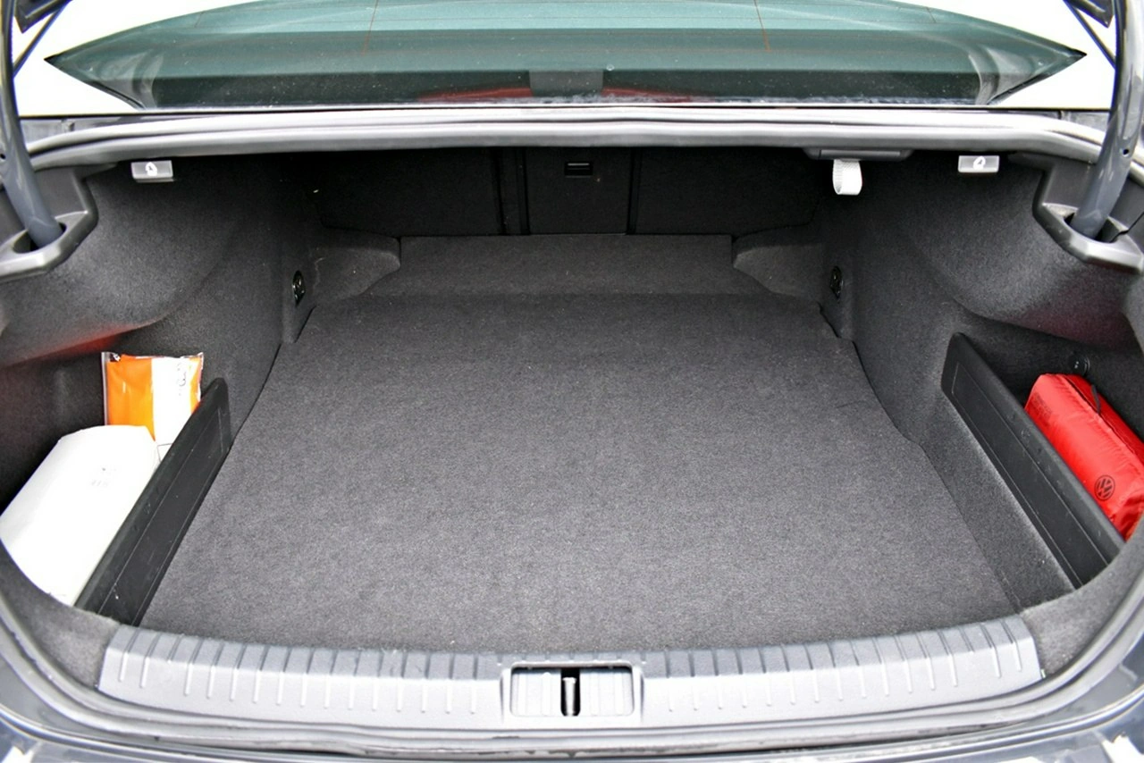 Volkswagen Passat - Zdjęcie 27