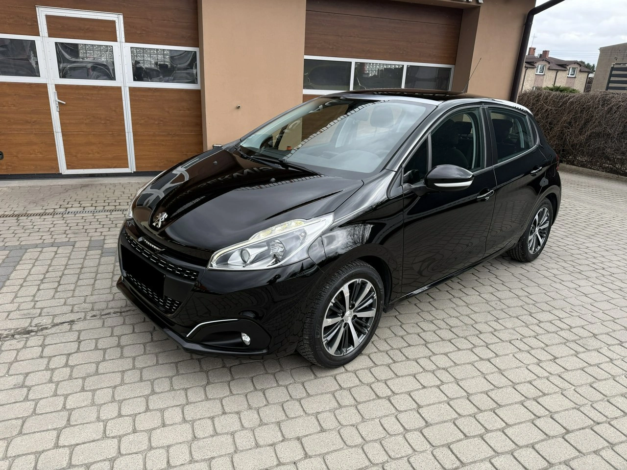 Peugeot 208 - Zdjęcie 11