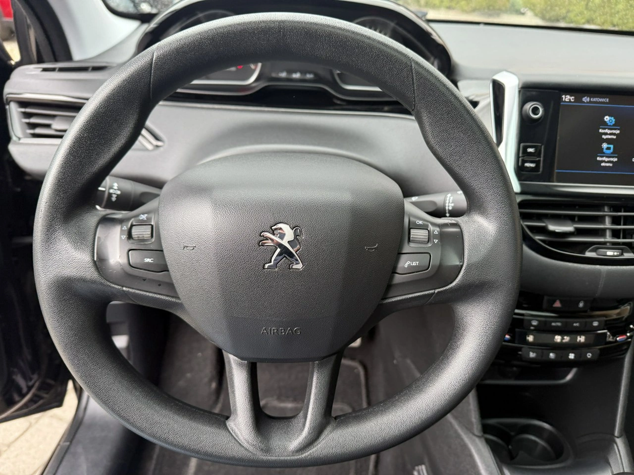 Peugeot 208 - Zdjęcie 15