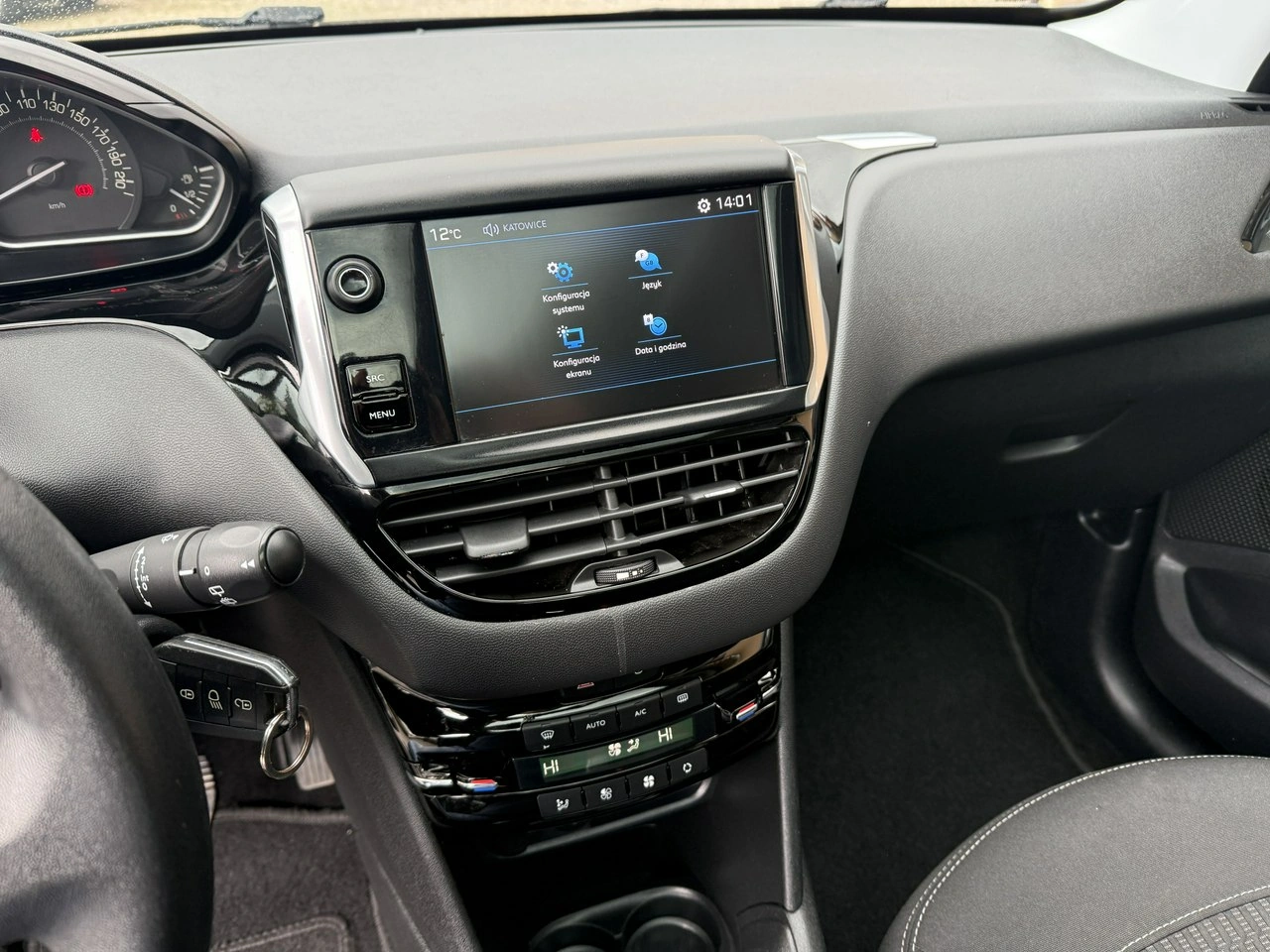 Peugeot 208 - Zdjęcie 16