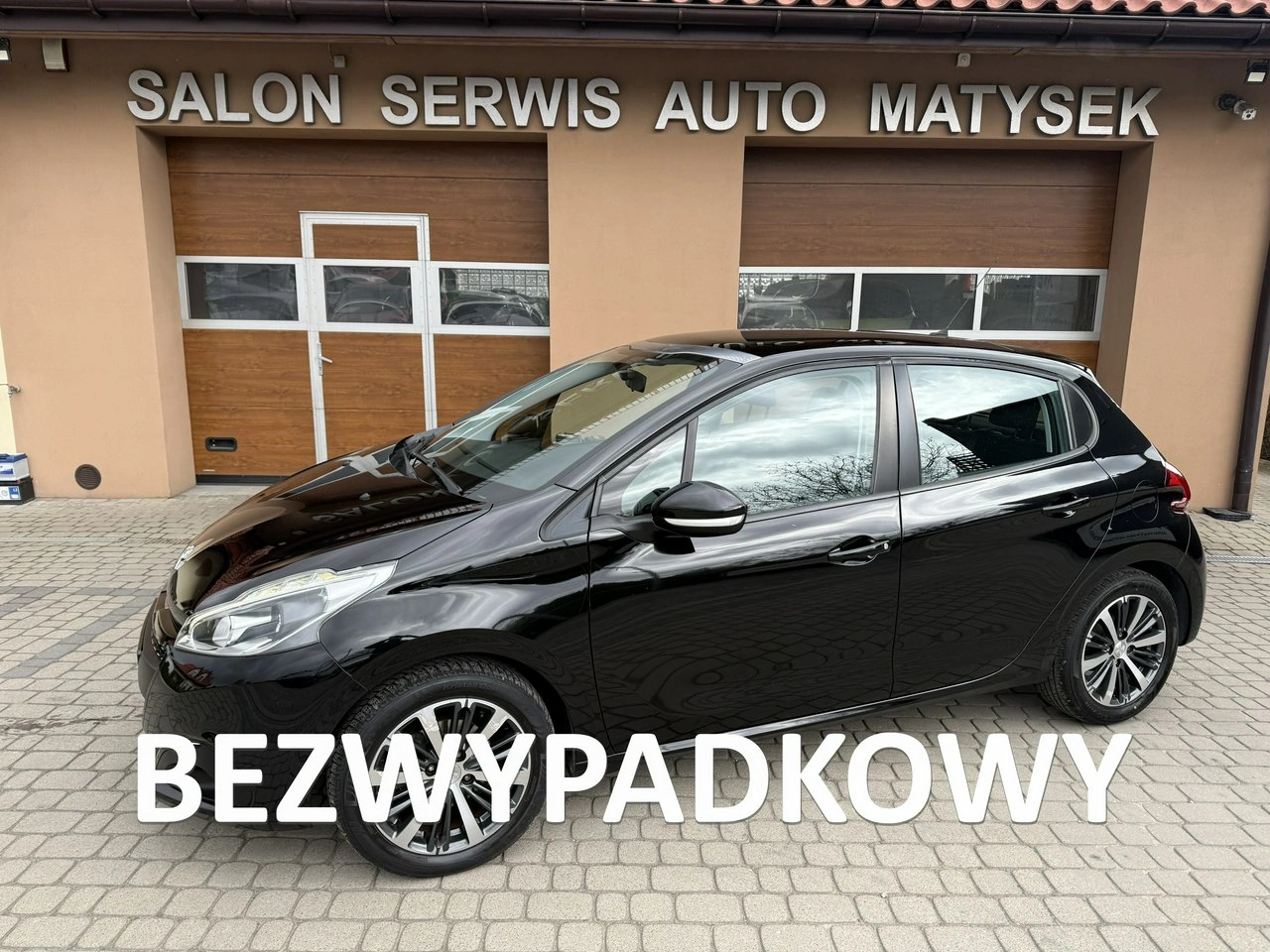 Peugeot 208 - Główne zdjęcie