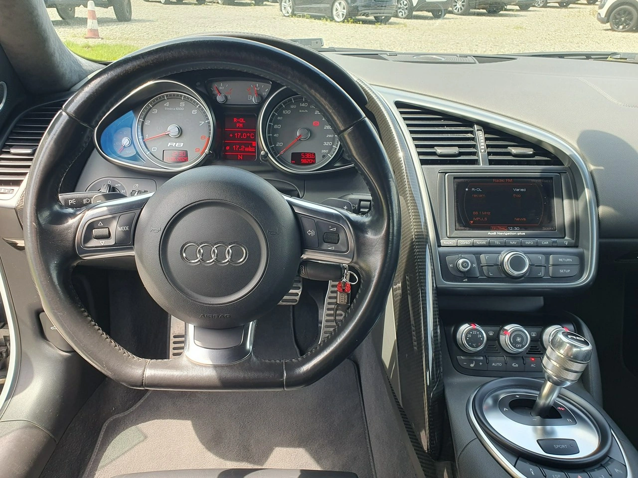 Audi R8 - Zdjęcie 22