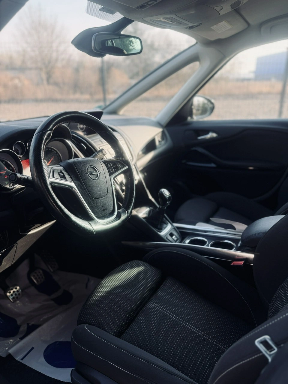 Opel Zafira - Zdjęcie 32