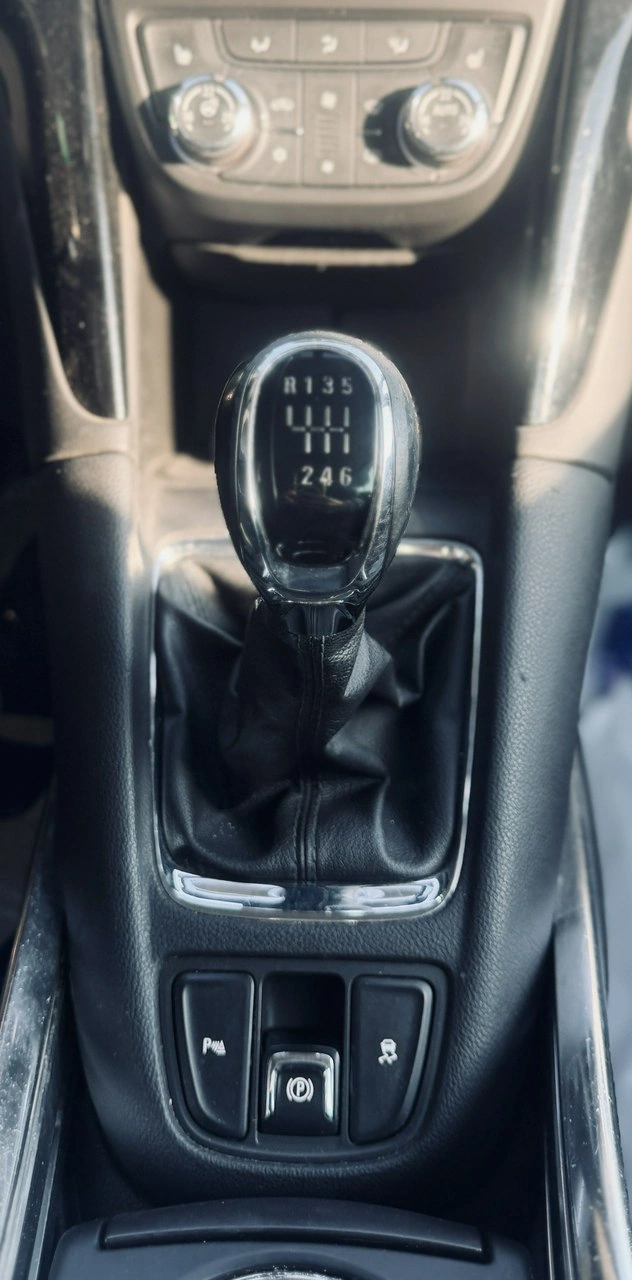 Opel Zafira - Zdjęcie 33