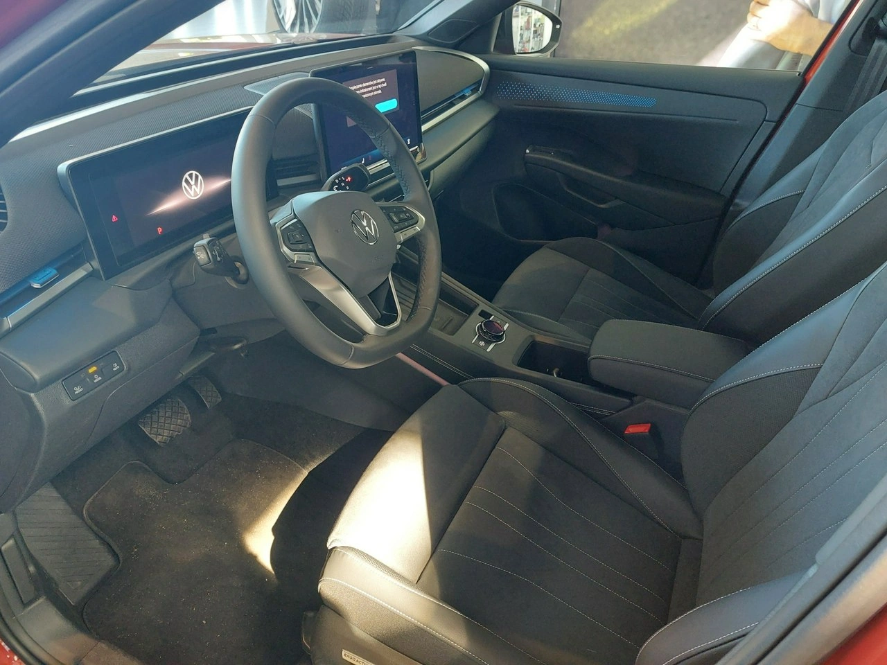 Volkswagen T-Roc - Zdjęcie 8
