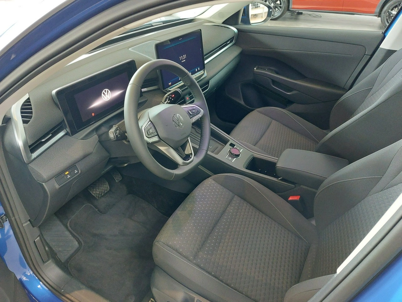 Volkswagen T-Roc - Zdjęcie 9