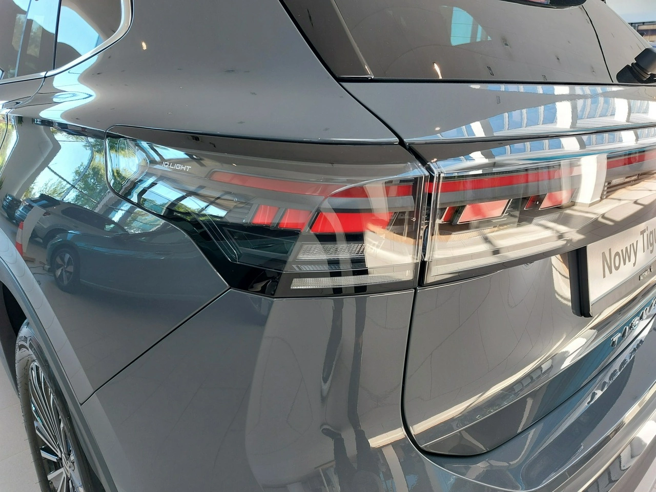 Volkswagen Tiguan - Zdjęcie 8