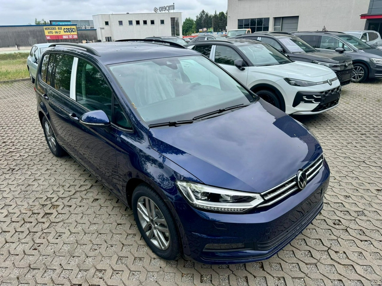 Volkswagen Touran - Zdjęcie 1