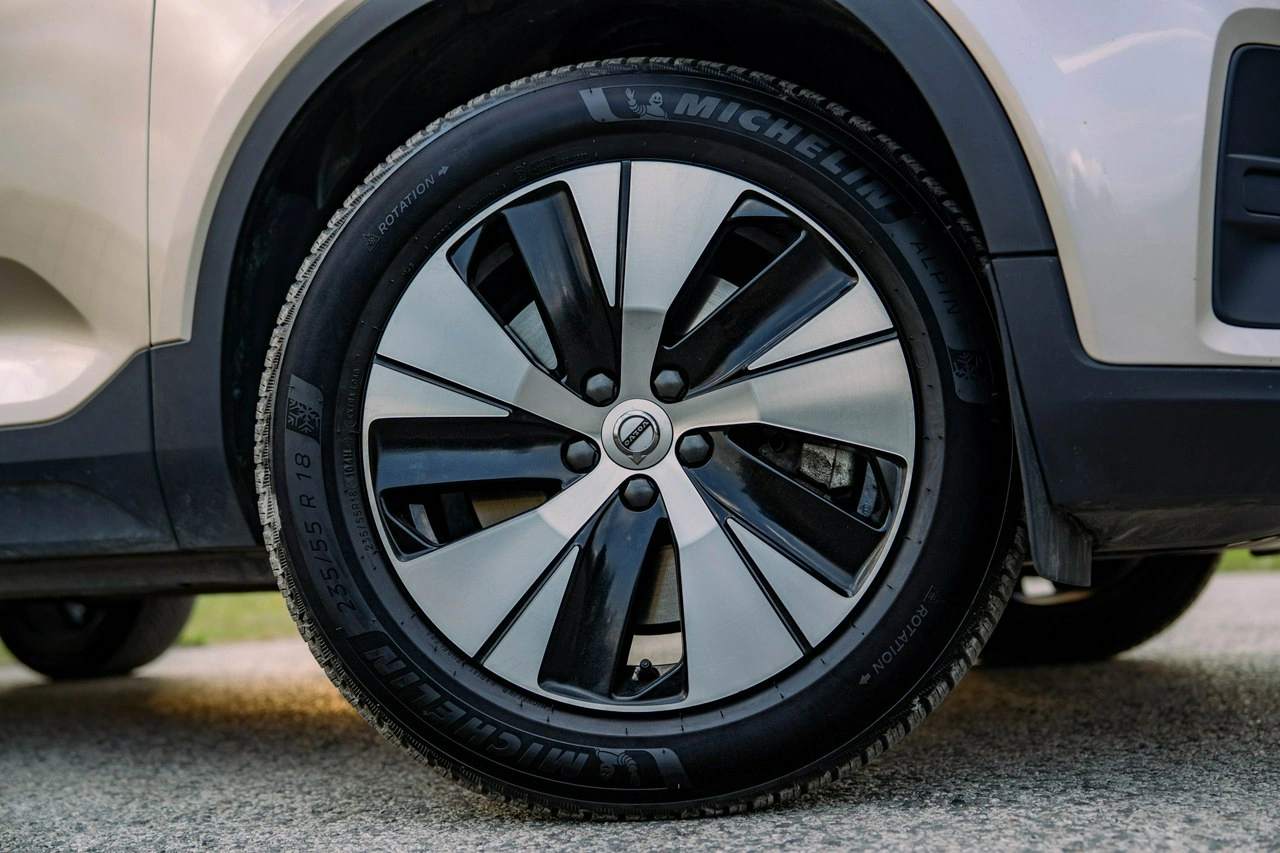 Volvo XC 40 - Zdjęcie 15