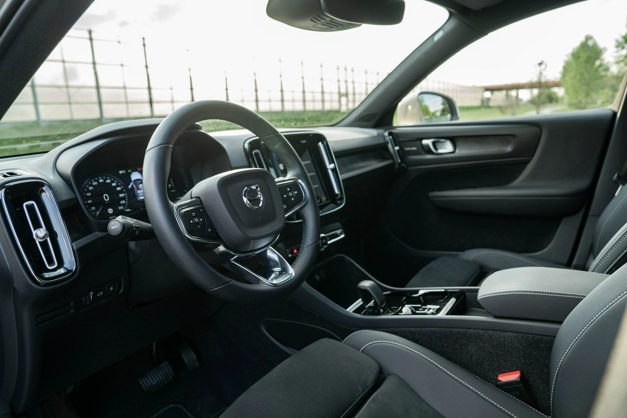 Volvo XC 40 - Zdjęcie 16