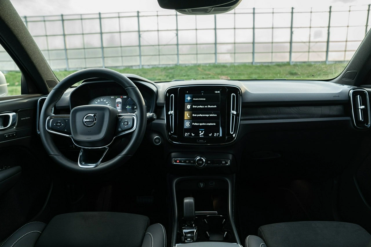 Volvo XC 40 - Zdjęcie 18