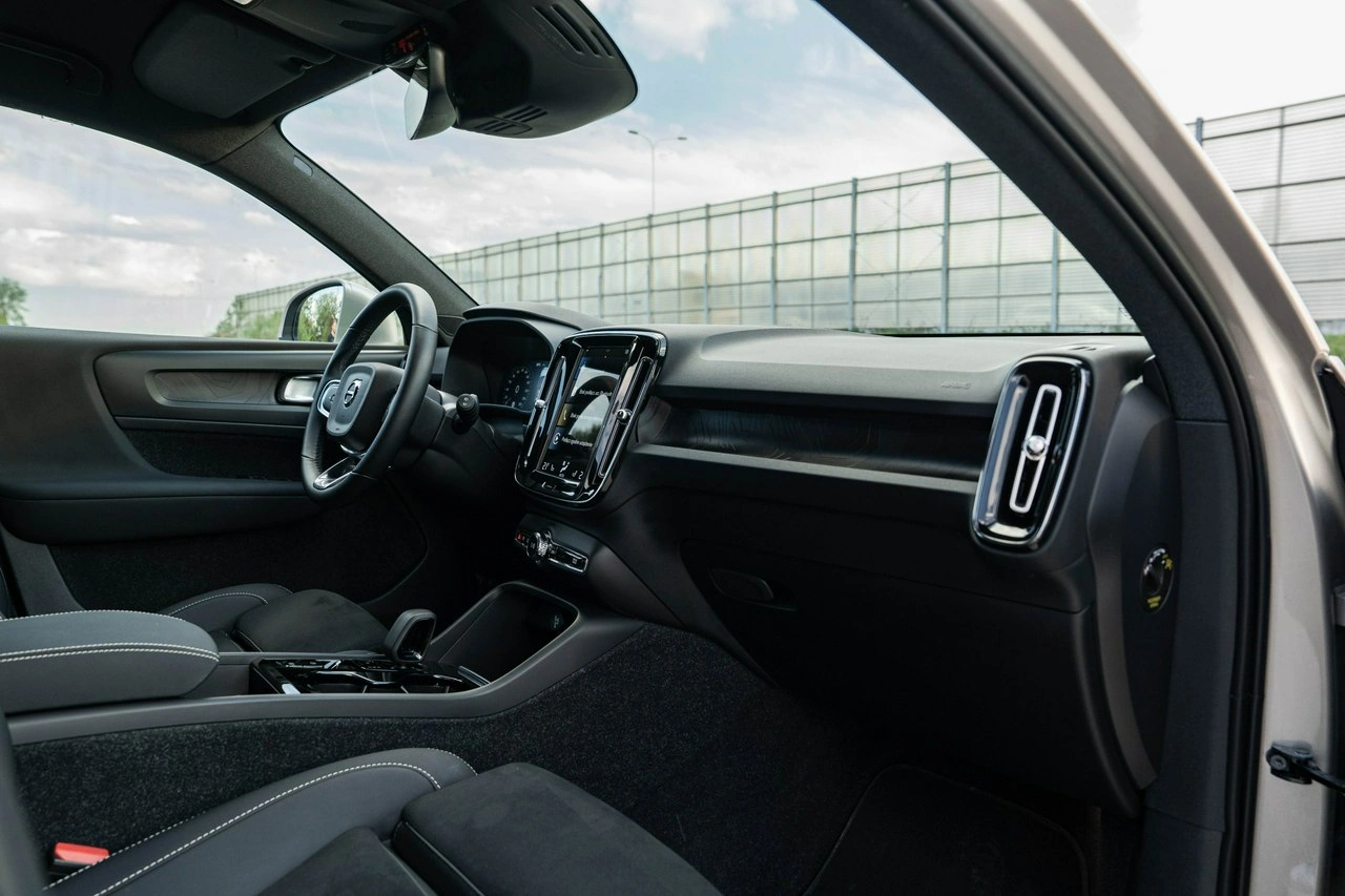Volvo XC 40 - Zdjęcie 20