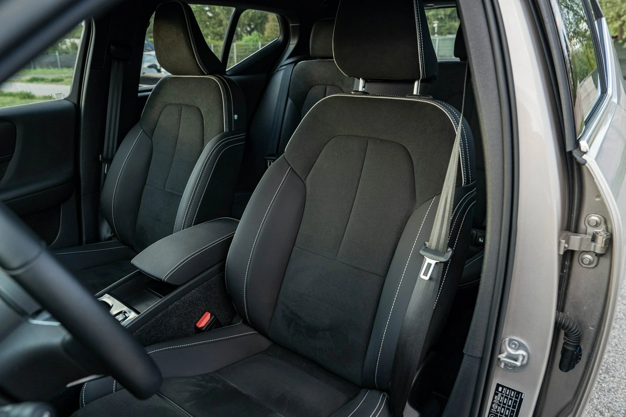 Volvo XC 40 - Zdjęcie 21