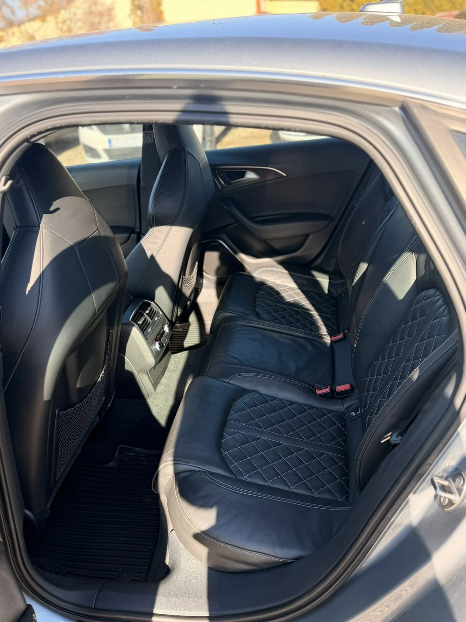 Audi S6 - Zdjęcie 16