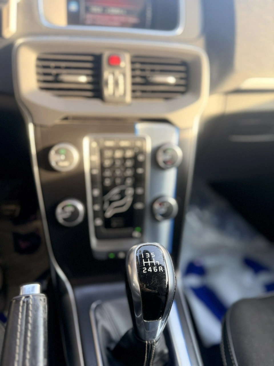 Volvo V40 - Zdjęcie 24