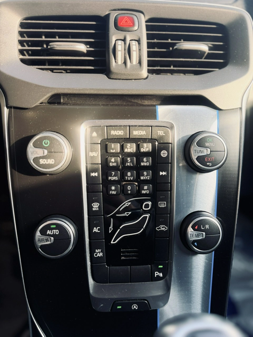 Volvo V40 - Zdjęcie 25