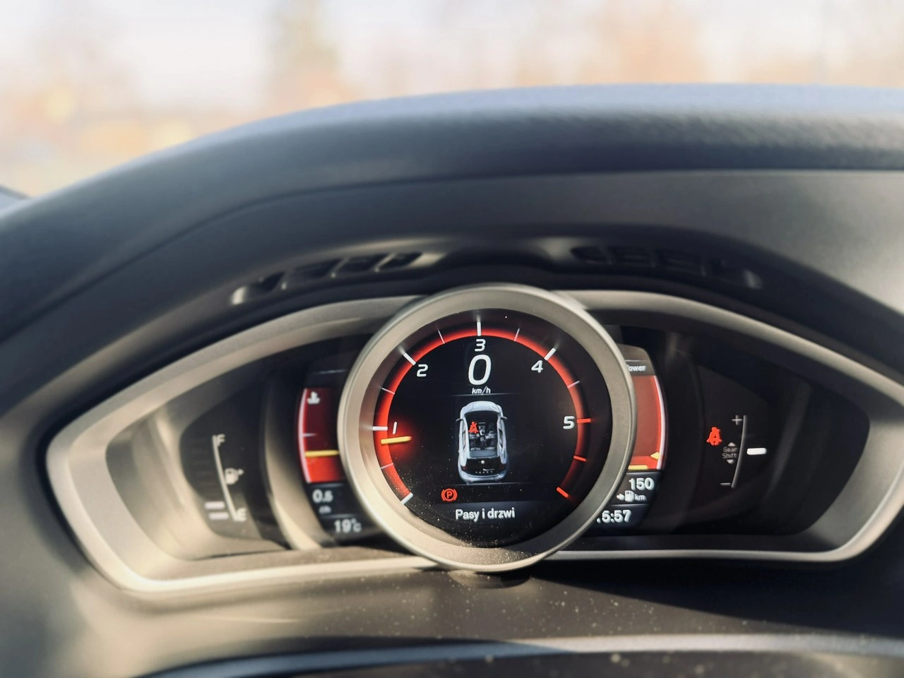 Volvo V40 - Zdjęcie 27