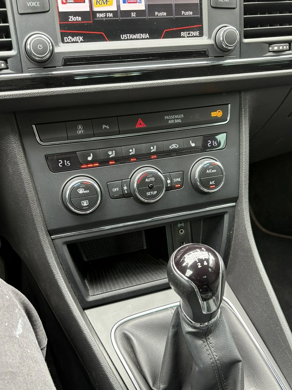 Seat Leon - Zdjęcie 18