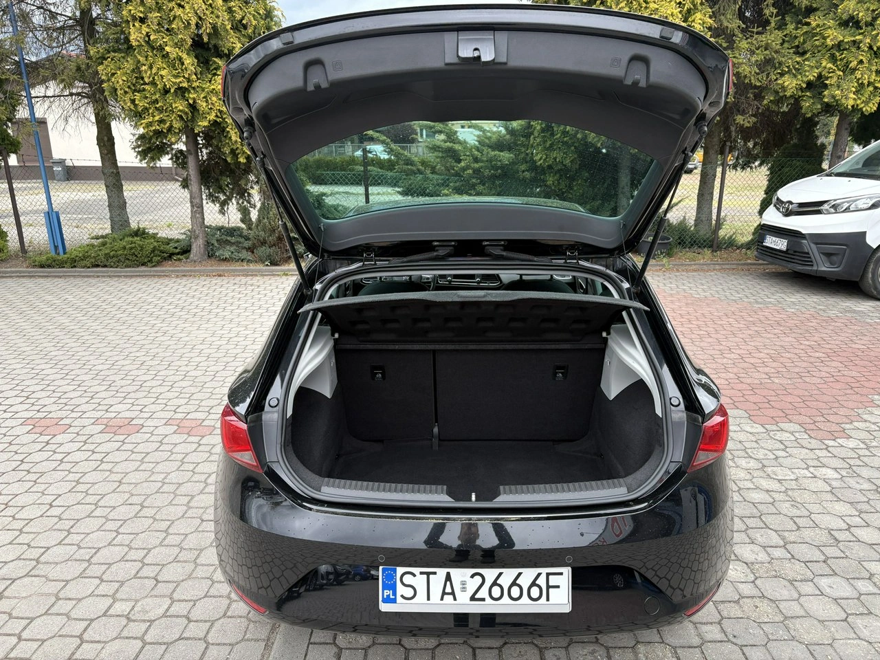 Seat Leon - Zdjęcie 20