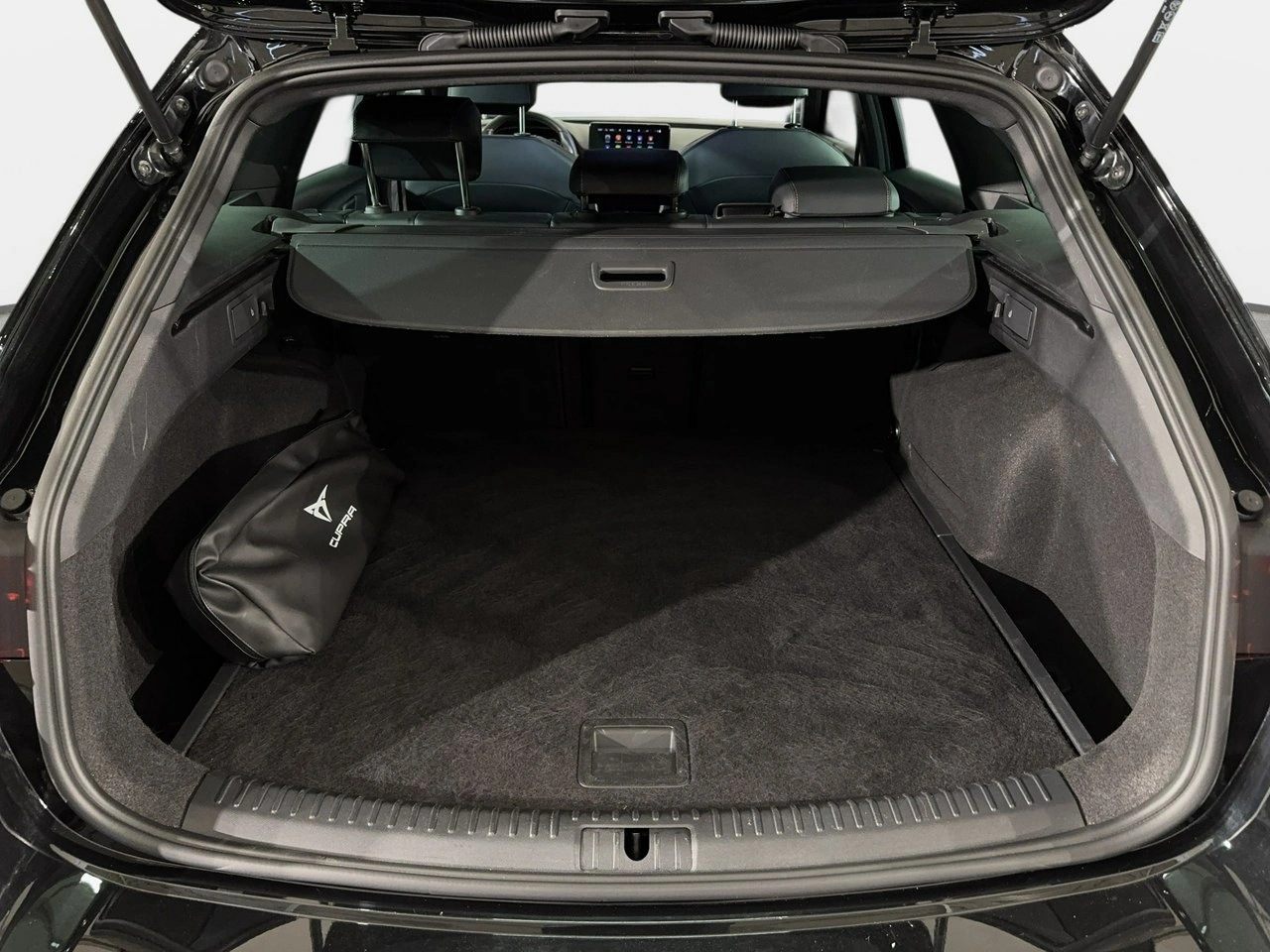 Cupra Leon Sportstourer - Zdjęcie 13