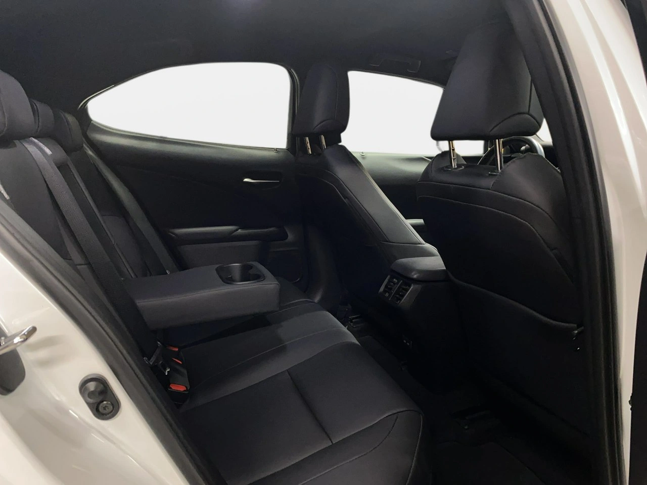 Lexus UX - Zdjęcie 13