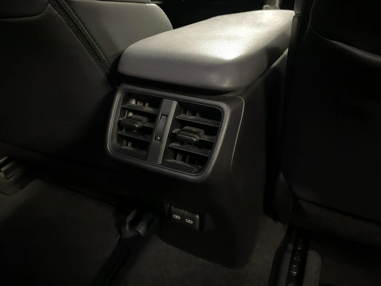 Lexus UX - Zdjęcie 15