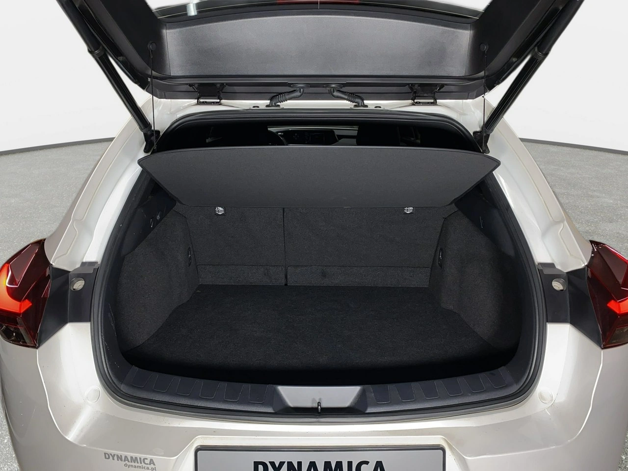 Lexus UX - Zdjęcie 16