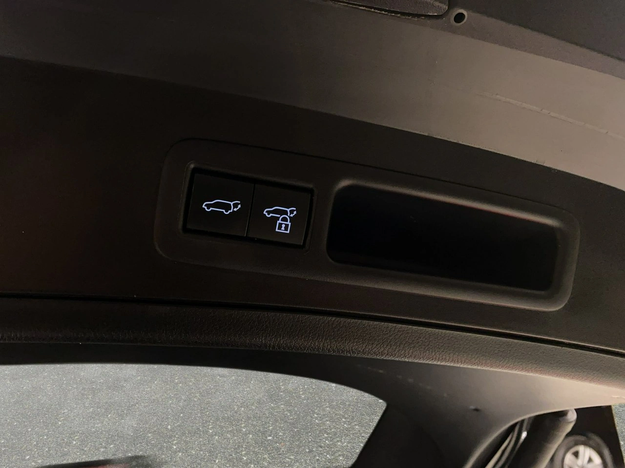 Lexus UX - Zdjęcie 17